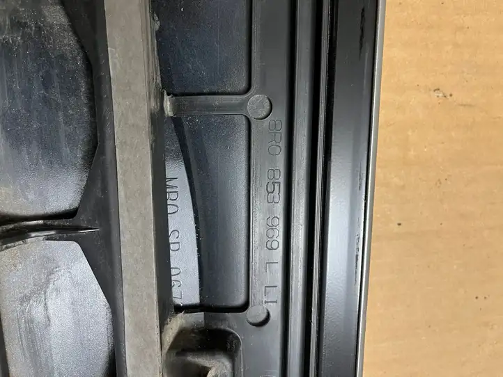 Audi Q5 SQ5 (2008 - 2012) 8R0853969E Молдинги задней двери — фото 2