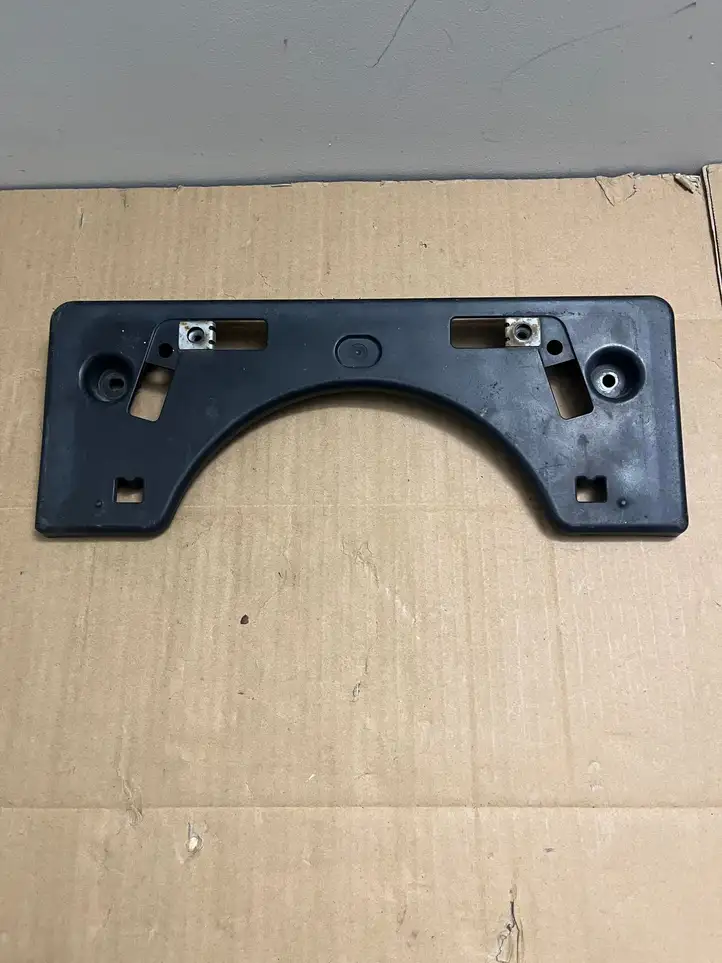 Toyota Prius (XW20) (2003 - 2009) 5211447040 Кронштейн переднего бампера — фото 1