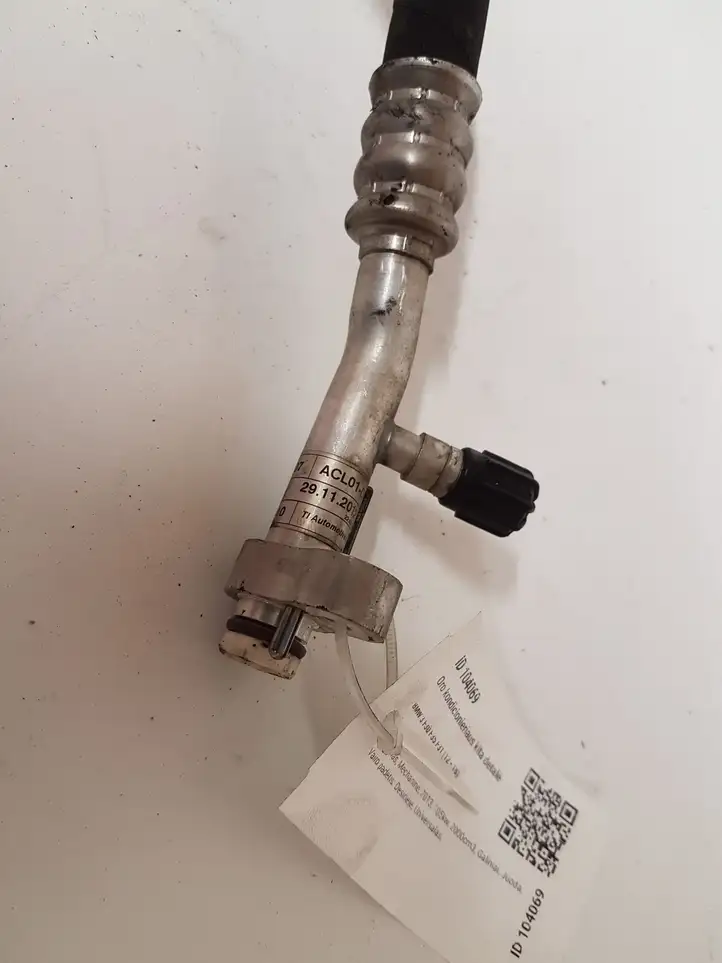 BMW 3 F30 F35 F31 (2012 - 2018) 6453921223207 Трубки и шланги кондиционера — фото 2