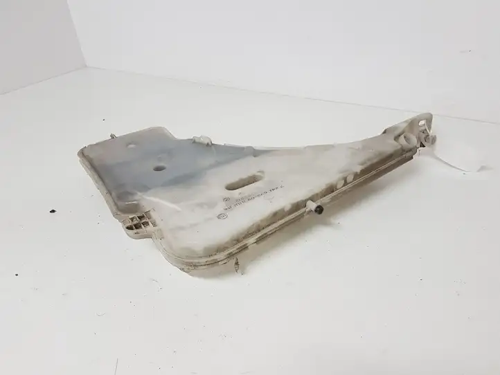 BMW 3 F30 F35 F31 (2012 - 2018) 724167309 Бачок омывателя стекла — фото 2
