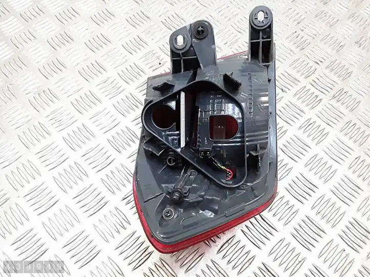 BMW 3 F30 F35 F31 (2012 - 2018) 7259894 Задний фонарь в кузове — фото 4