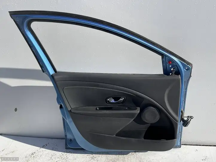 Renault Megane III (2009 - 2016) Дверь — фото 2