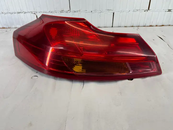 Opel Insignia A (2008 - 2017) 13226856 Задний фонарь в крышке багажника — фото 1