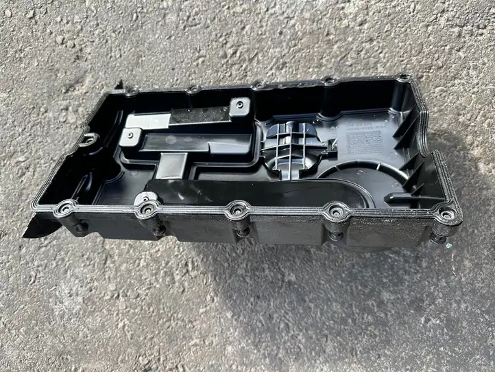 Volkswagen PASSAT B6 (2005 - 2010) 03g103475 Крышка головки блока цилиндров — фото 5