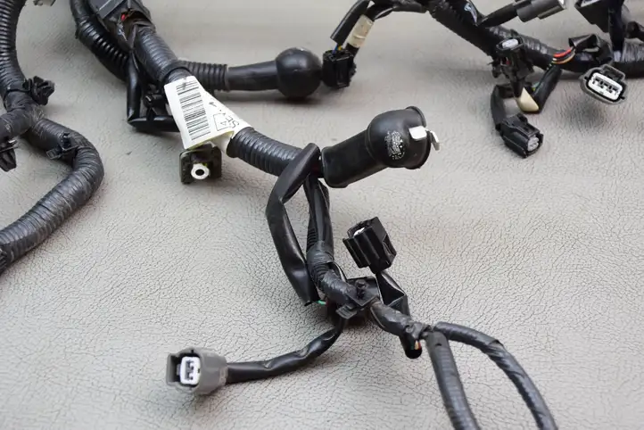 Nissan Juke I F15 (2010 - 2018) 24011BV80B Проводка двигателя — фото 2