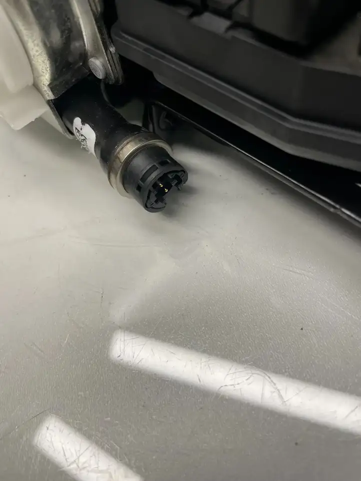 BMW X5 G05 (2018 - ) 34243866C Передний ремень безопасности — фото 2