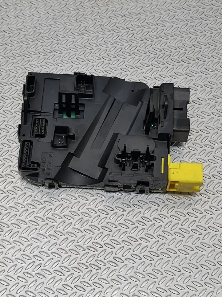 Volkswagen Touran I (2003 - 2010) 1K0953549G Датчик угла поворота руля — фото 3