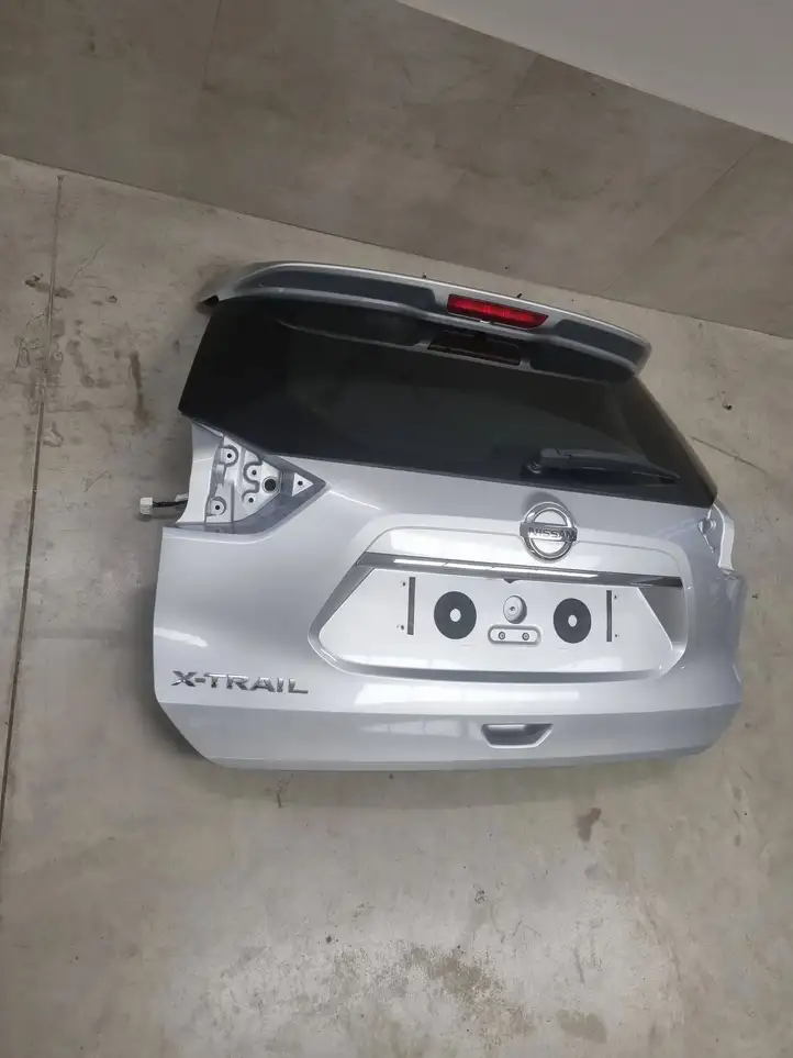 Nissan X-Trail T32 (2014 - 2021) Крышка багажника — фото 2