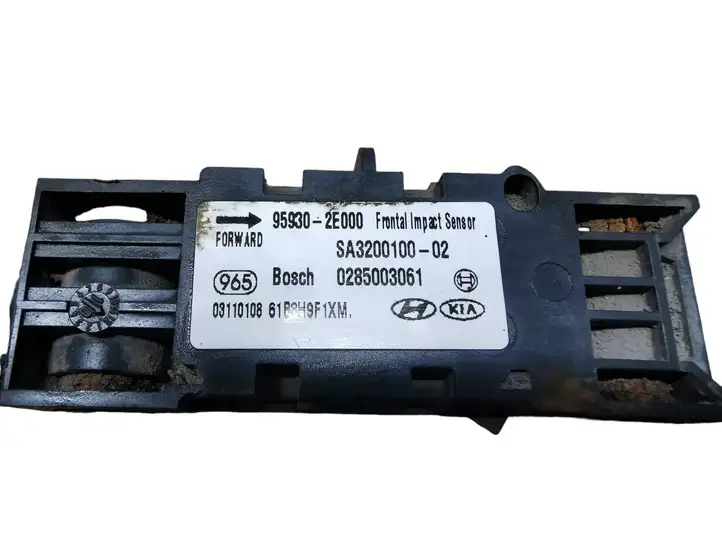 Hyundai Santa Fe (2005 - 2009) 959302E000 Датчик удара SRS — фото 4