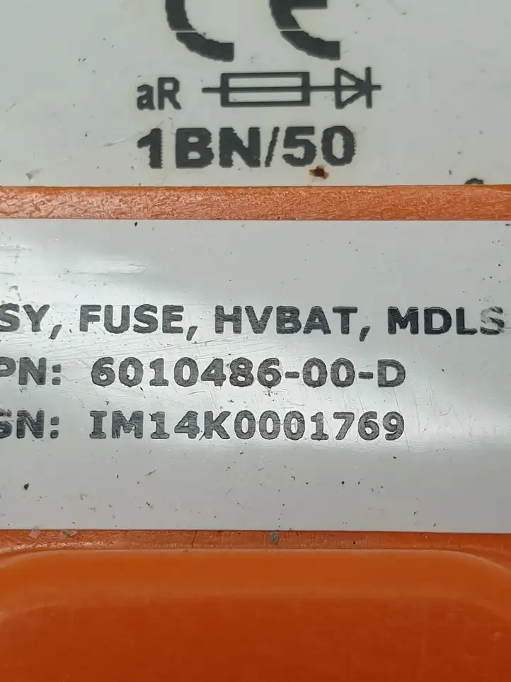 Tesla Model S (2012 - 2016) 601048600D Реле защиты аккумулятора — фото 3