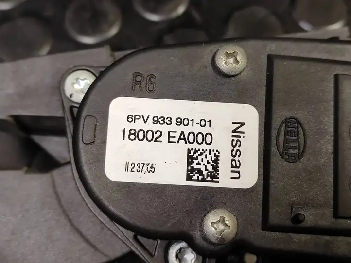 Nissan Pathfinder R51 (2005 - 2012) 18002EA000 Педаль акселератора — фото 4