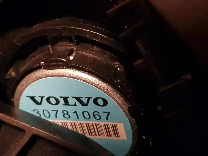 Volvo V70 (2007 - 2013) 30781067 Динамики передних дверей — фото 2