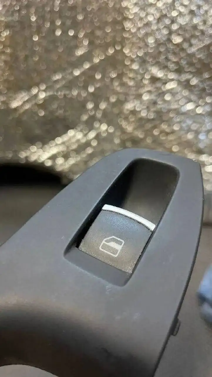 Volkswagen Jetta VI (2011 - 2018) 5C0959855 Кнопка стеклоподъемников — фото 5