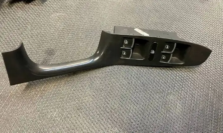 Volkswagen Jetta VI (2011 - 2018) 5C7867255CD Кнопка стеклоподъемников — фото 2