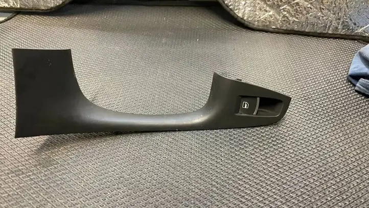 Volkswagen Jetta VI (2011 - 2018) 5K0959855 Кнопка стеклоподъемников — фото 2