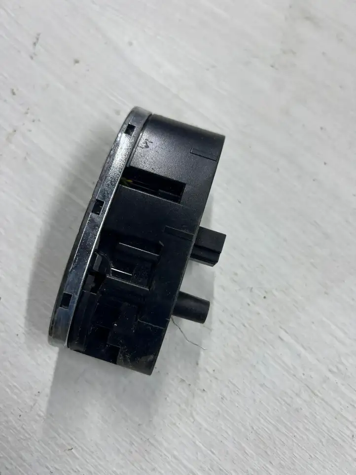 Mercedes-Benz E W211 (2002 - 2009) A2118211351 Кнопка стеклоподъемников — фото 2