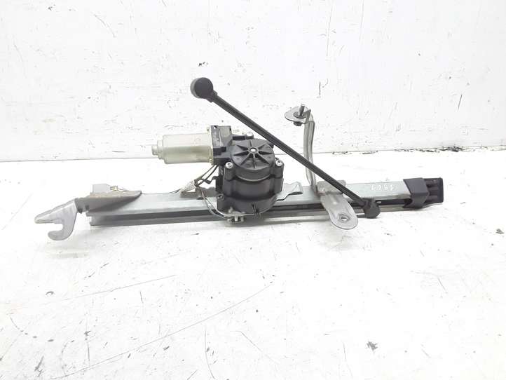Chrysler Pacifica (2003 - 2008)  P05054004AG Притягиватель задней крышки