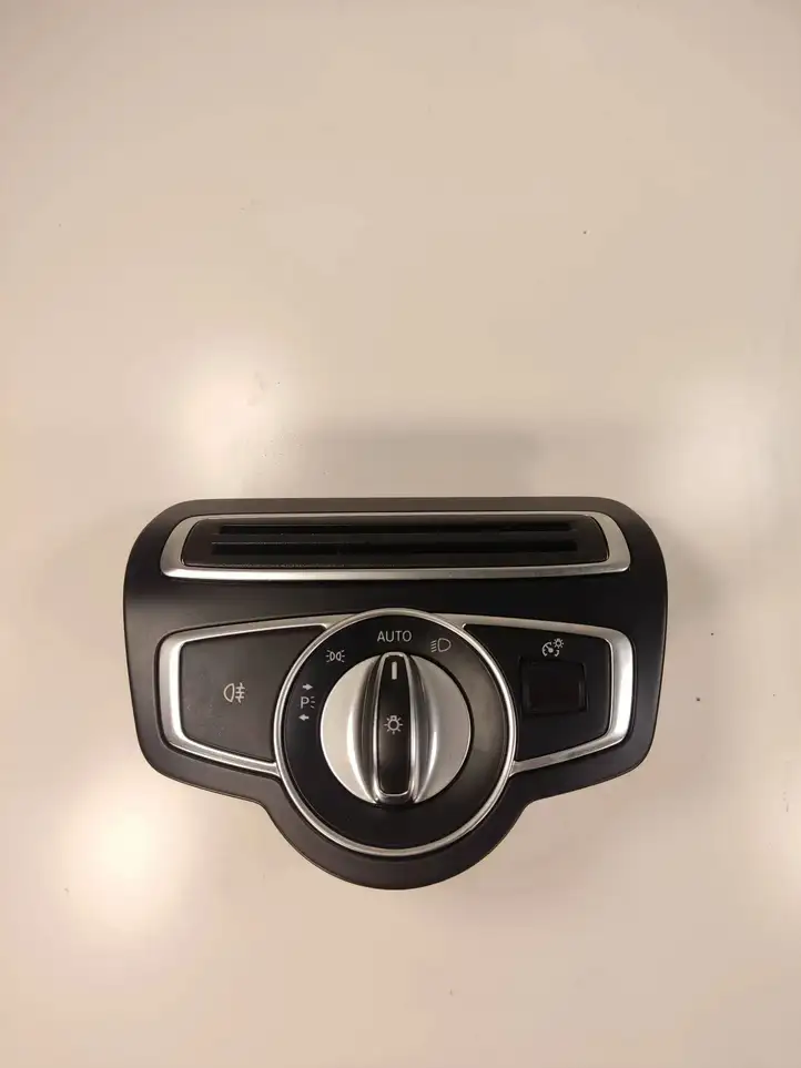 Mercedes-Benz GLC X253/C253 (2015 - ) A2059051810 Включатель фонарей — фото 1