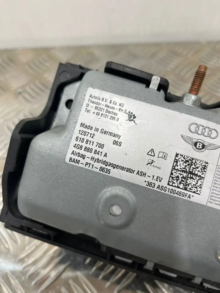 Audi A7 S7 4G (2010 - 2014) 4G8880841A Коленная подушка безопасности — фото 4