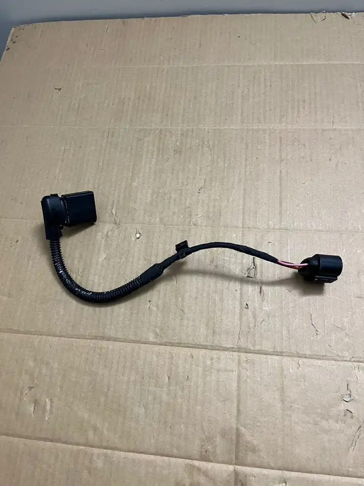 Audi A3/S3 8V (2012 - 2016) 8K0973805 Плюсовой провод аккумулятора — фото 4
