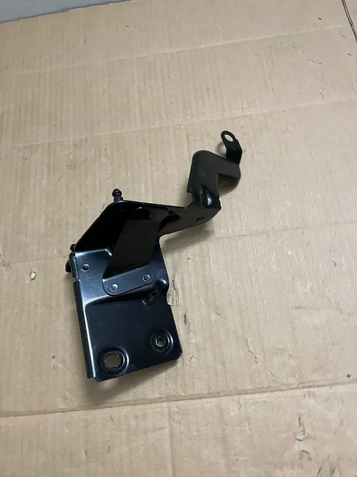 Audi A3/S3 8V (2012 - 2016) 5Q1614235E Кронштейн блока ABS — фото 3