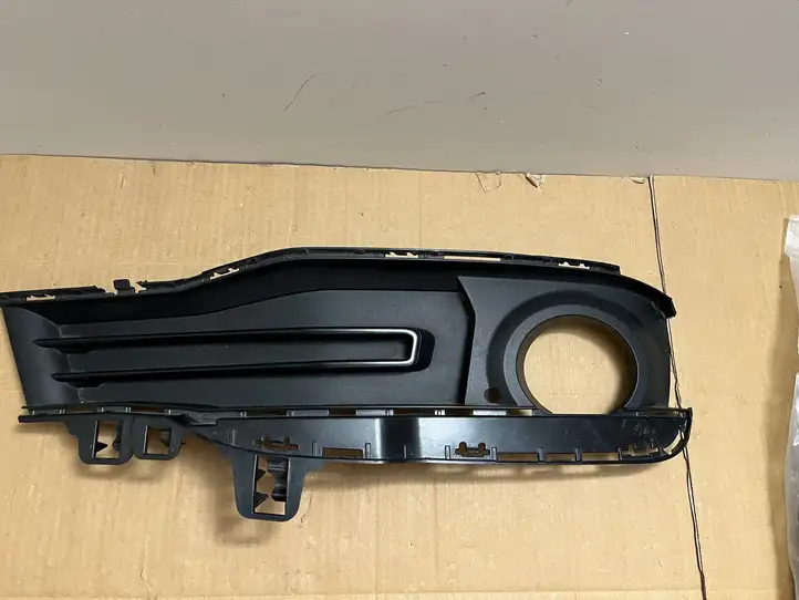 BMW 3 F30 F35 F31 (2012 - 2018) 7396858 Решетка противотуманной фары — фото 1