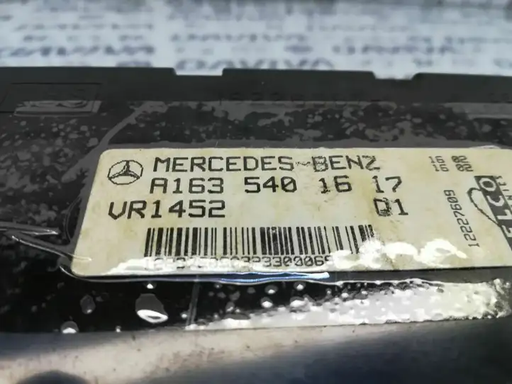 Mercedes-Benz ML W164 (2005 - 2011) A1635401617 Другие включатели / ручки/ переключатели — фото 4