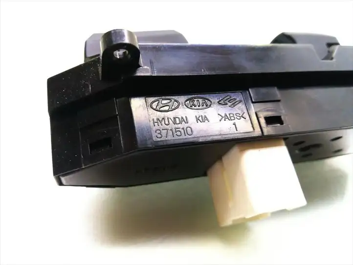 Hyundai Santa Fe (2005 - 2009) 371510 Блок кнопок стеклоподъемников — фото 5