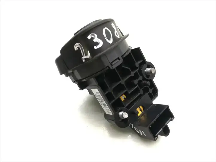 Nissan X-Trail T30 (2001 - 2007) 54355381PI Кнопки на рулевом колесе — фото 4