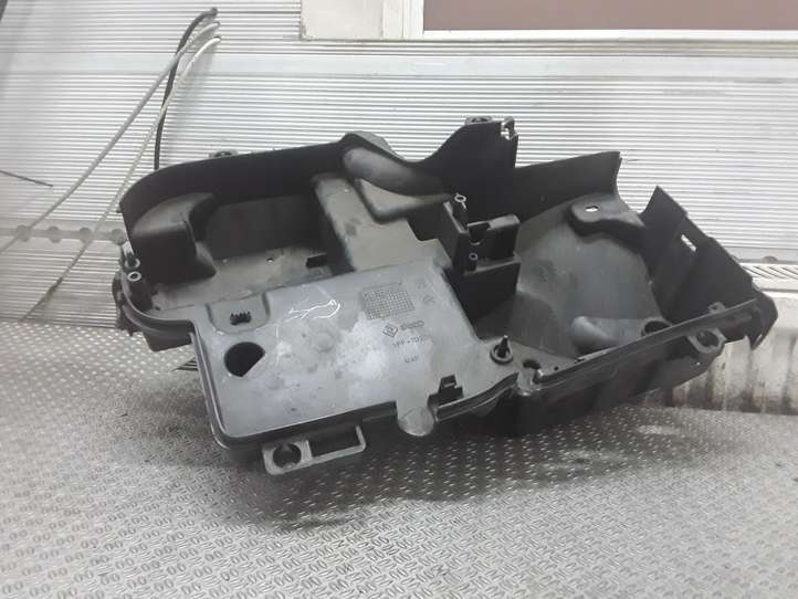 Citroen C5 (2008 - 2017)  9659031380 Крышка ящика предохранителей