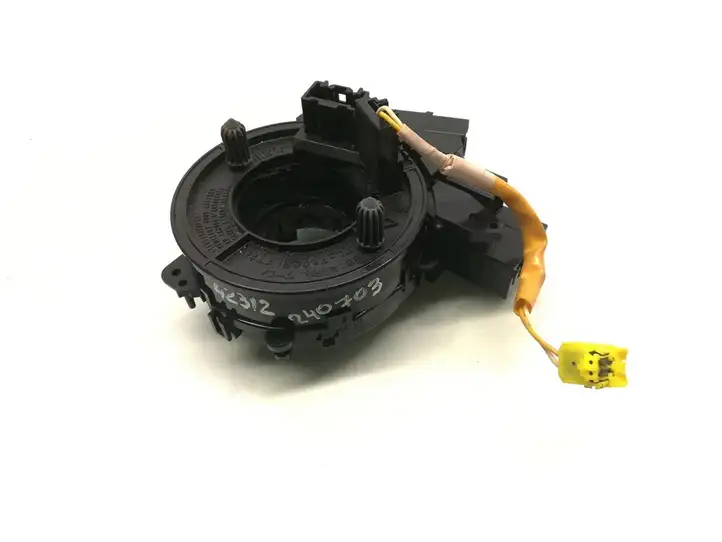 Mazda 3 II (2009 - 2011) J41L060589 Контактное кольцо SRS — фото 1