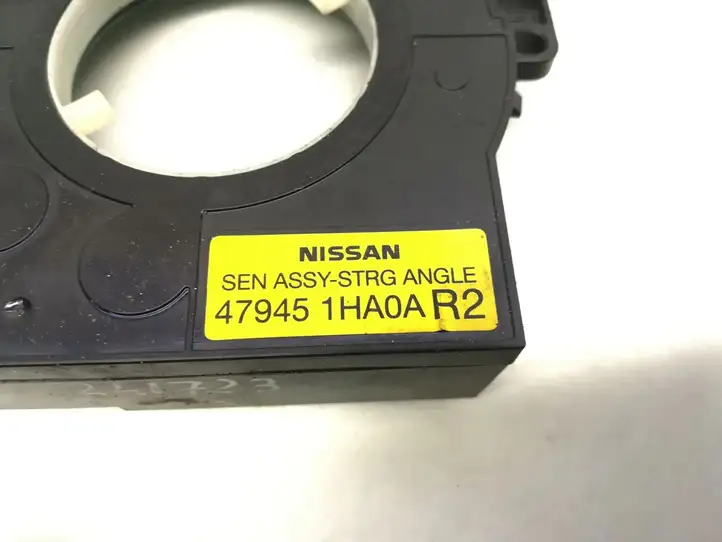 Nissan Micra (2013 - 2016) 47945-1HA0A Датчик угла поворота руля — фото 5