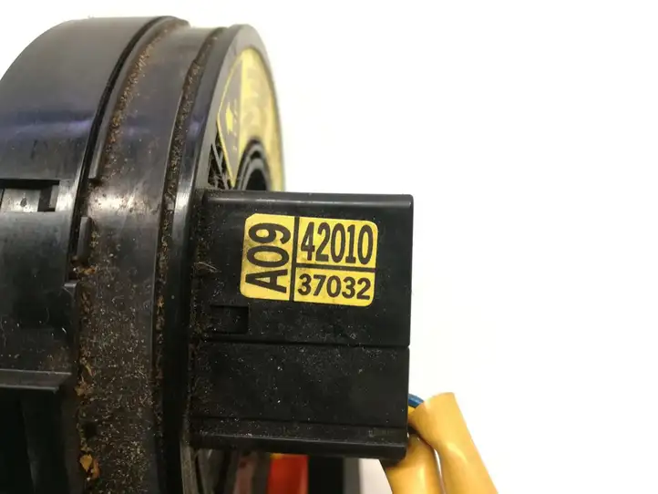 Toyota RAV 4 (XA20) (2000 - 2005) 42010-37032 Контактное кольцо SRS — фото 5