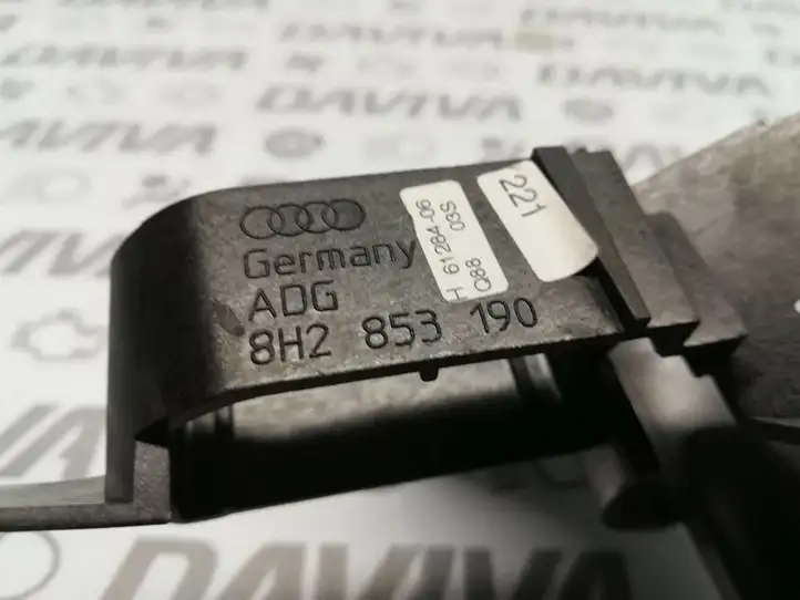 Audi A4 S4 B7 8E 8H (2004 - 2009) 8H2853190 Декоративная планка — фото 4