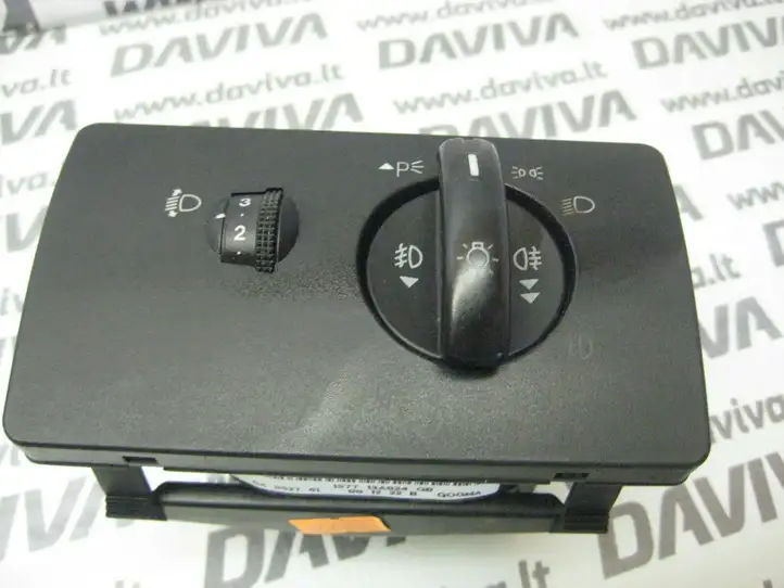 Ford Mondeo Mk III (2000 - 2007) 1S7T13A024GB Включатель фонарей — фото 1