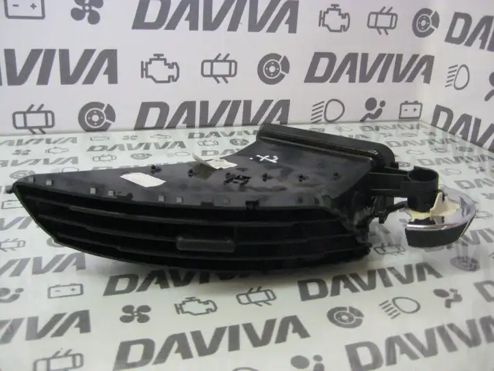 Ford C-MAX II (2015 - ) AM51-R014L20-CEW Боковой воздушный дефлектор — фото 1