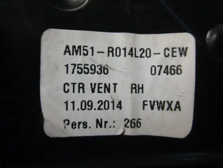 Ford C-MAX II (2015 - ) AM51-R014L20-CEW Боковой воздушный дефлектор — фото 5