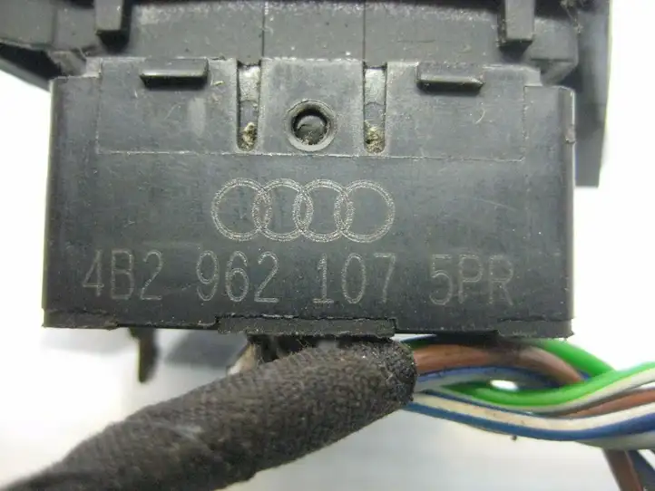Audi A6 Allroad C5 (2000 - 2006) 4B29621075PR Другие включатели / ручки/ переключатели — фото 3