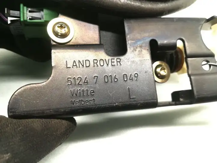 Land Rover Discovery 3 - LR3 (2004 - 2009) 7016049 Замок крышки багажника — фото 4
