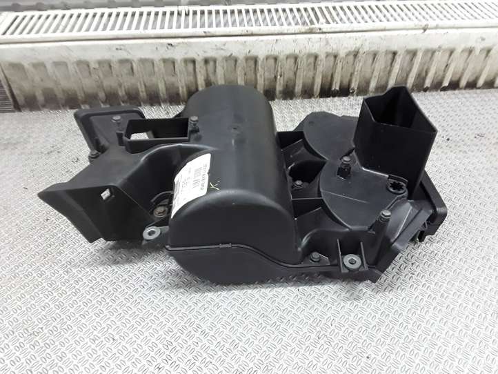 Chrysler Pacifica (2003 - 2008)  05005106AB Пластиковый корпус