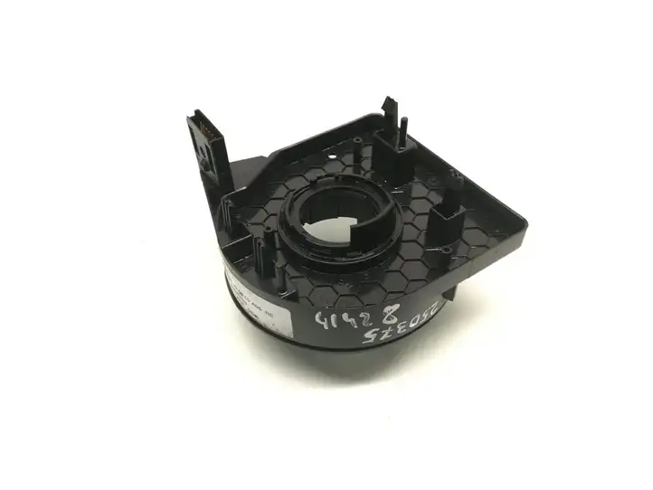 Seat Ibiza IV (6J,6P) (2008 - 2017) 26993629 Контактное кольцо SRS — фото 3