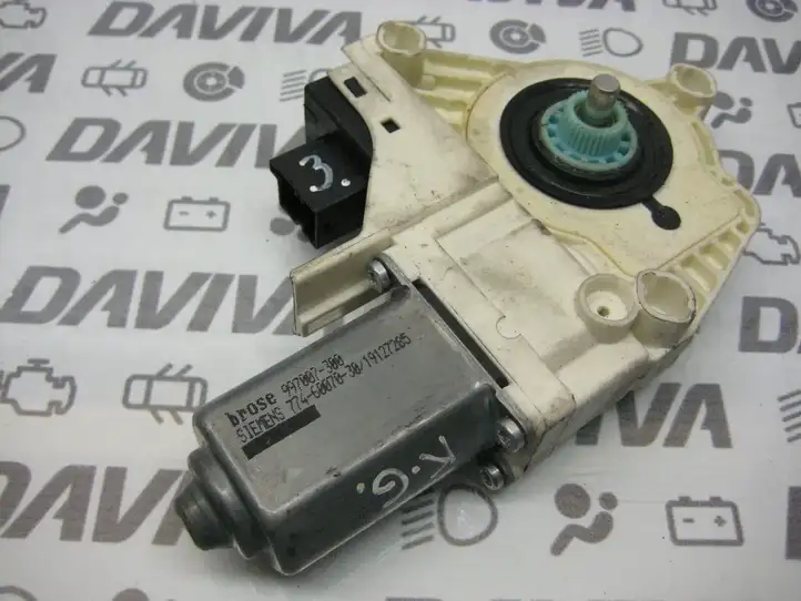 Audi A6 S6 C6 4F (2004 - 2008) 4F0959801F Механический стеклоподъемник задней двери — фото 1