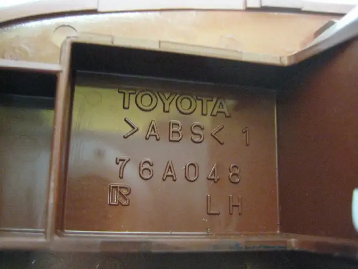 Toyota Previa (XR30, XR40) II (2000 - 2006) 76A048 Блок кнопок стеклоподъемников — фото 6