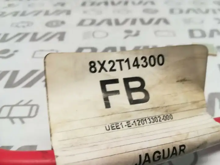 Jaguar XF (2007 - 2015) 8X2T14300FB Плюсовой провод аккумулятора — фото 4