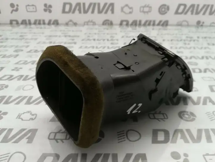 Opel Astra J (2009 - 2012) 13300552 Боковой воздушный дефлектор — фото 3