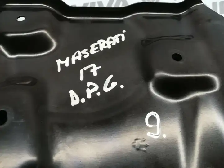 Maserati Ghibli (2017 - ) 67213 Другая часть кузова — фото 3