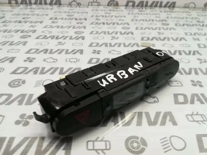 Toyota Urban Cruiser (XP110) (2007 - 2016) 8395052110 Автомобильные часы — фото 3
