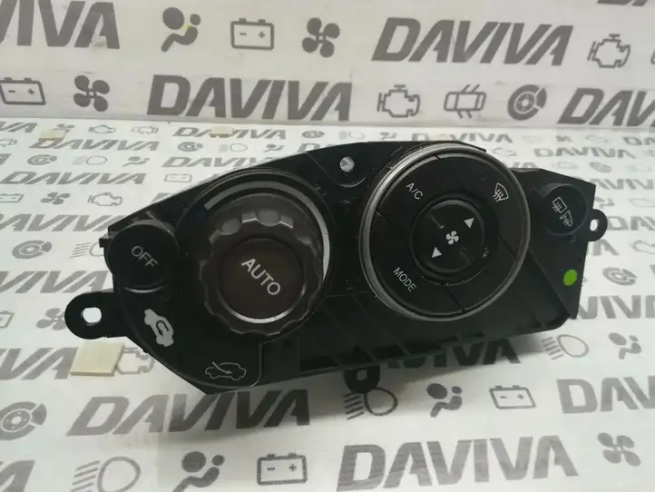 Honda Civic (2006 - 2011) SANWA2050RH Блок управления климат-контролем — фото 1