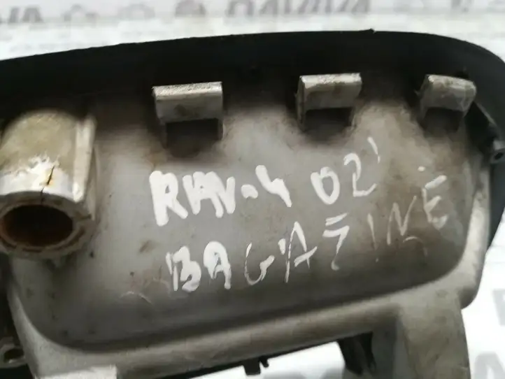 Toyota RAV 4 (XA20) (2000 - 2005) Ручка крышки багажника — фото 4
