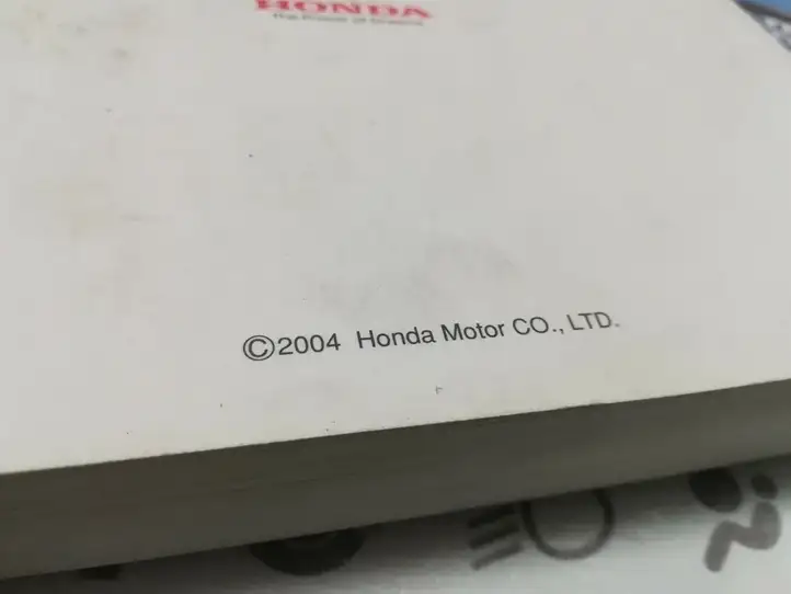 Honda Accord (2003 - 2007) Вещевой ящик — фото 3